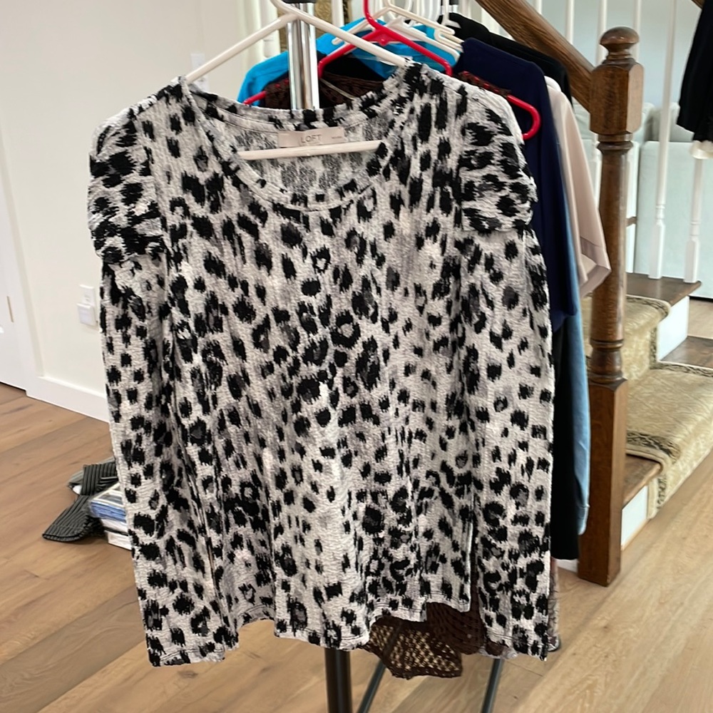 The loft medium Petite long sleeve